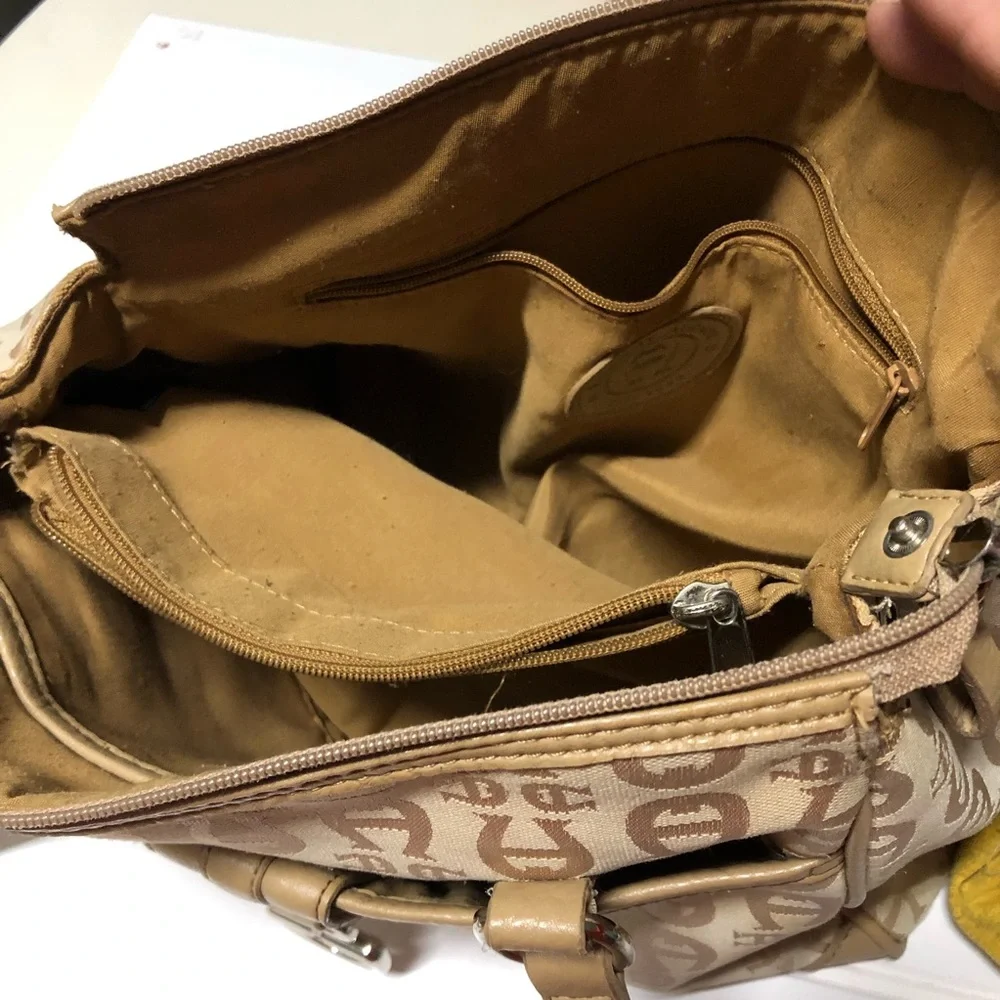 -‎ ETIENNE AIGNER  Tan Handbags Purse OS